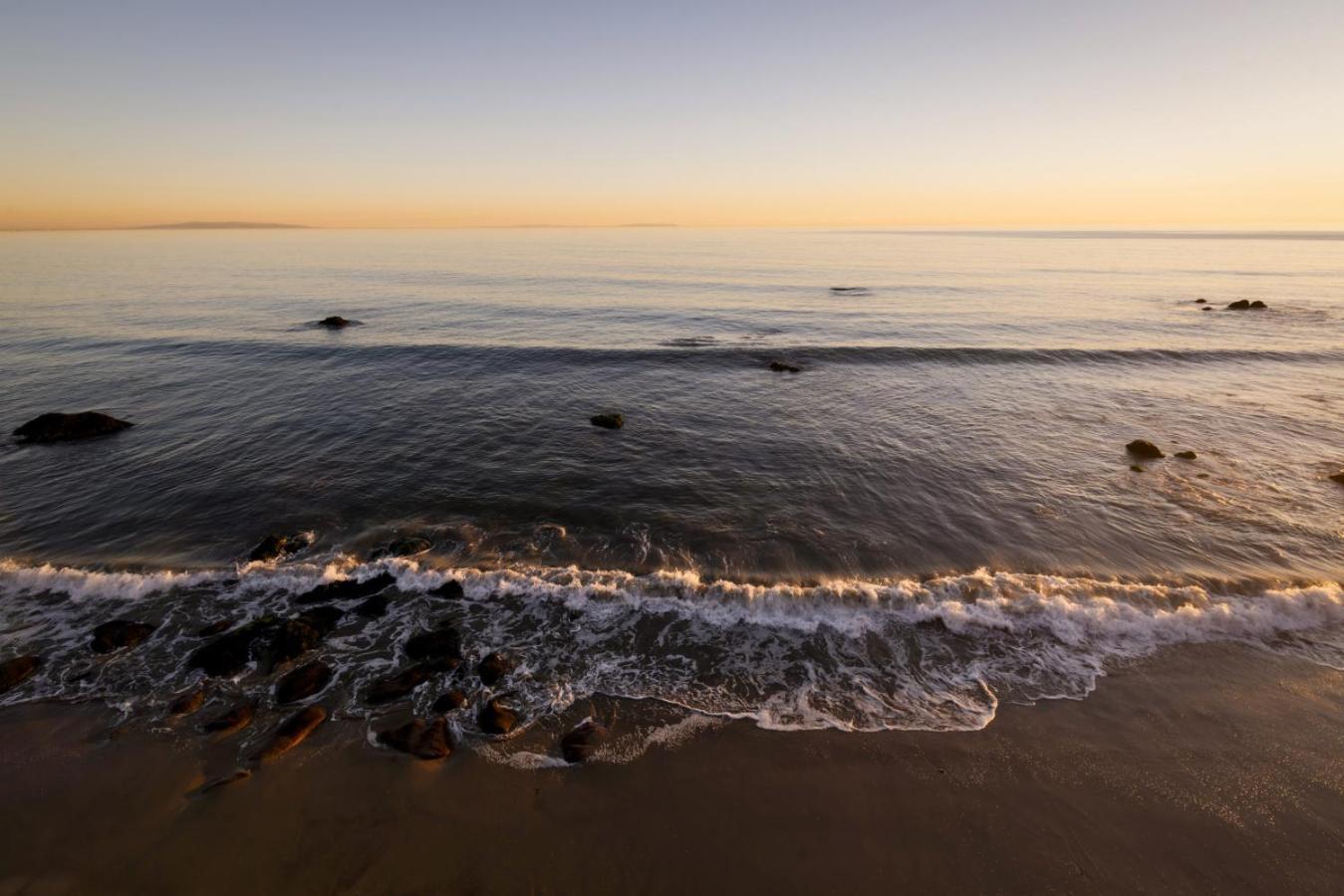 Malibu Breeze Ocean Front Condo With Beach Access Exterior foto